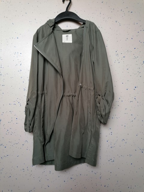 H&M parka 146/152 18€ - foto