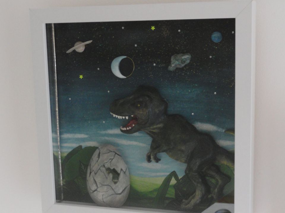 Nočna lučka Dinozaver - foto povečava