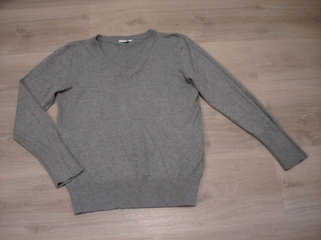 pulover L-XL....4€