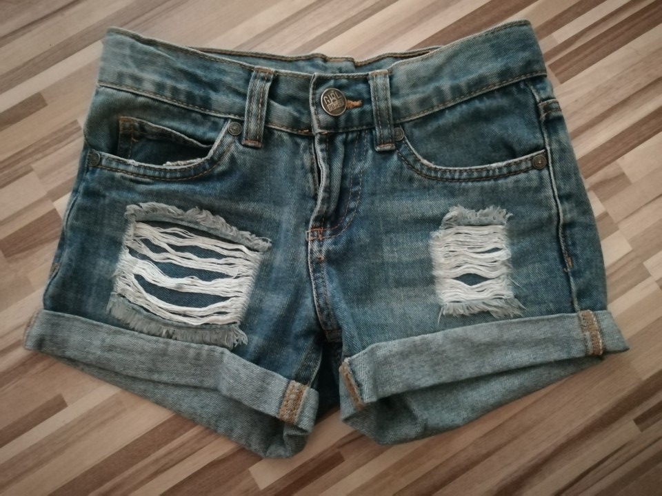 Jeans kratke hlače 128