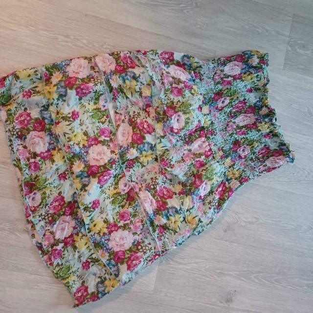 Krila, ženske obleke vel.s,m, l, xl - foto