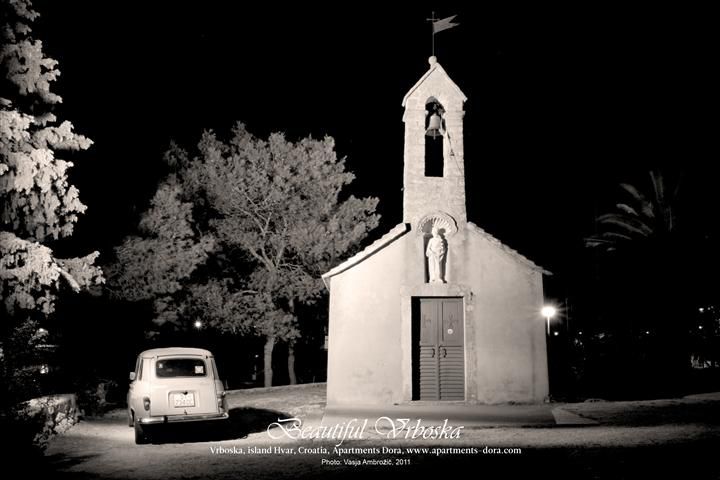 Nočne fotografije - Vrboska, otok Hvar - foto povečava