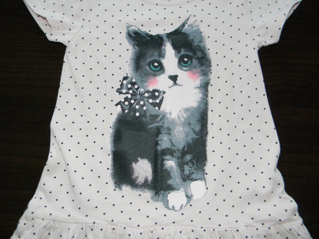 H&m oblekica št. 110/116