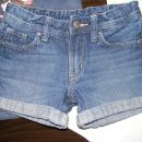 *jeans kr.hlačke h&m št.122 - - 4 eur