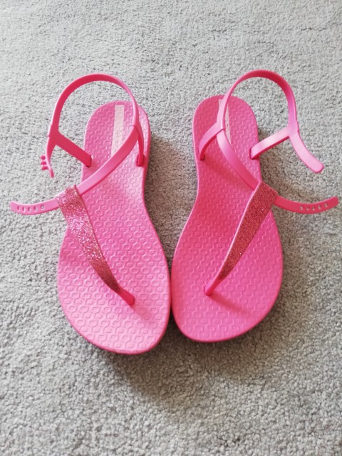 *sandali Ipanema EUR št. 35-36 - 7 eur