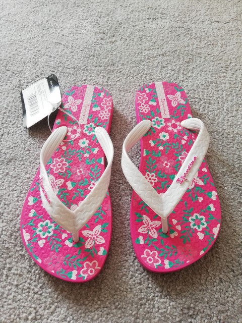 *japonke Ipanema, nove z etiketo EUR št.35-36 - 10 eur