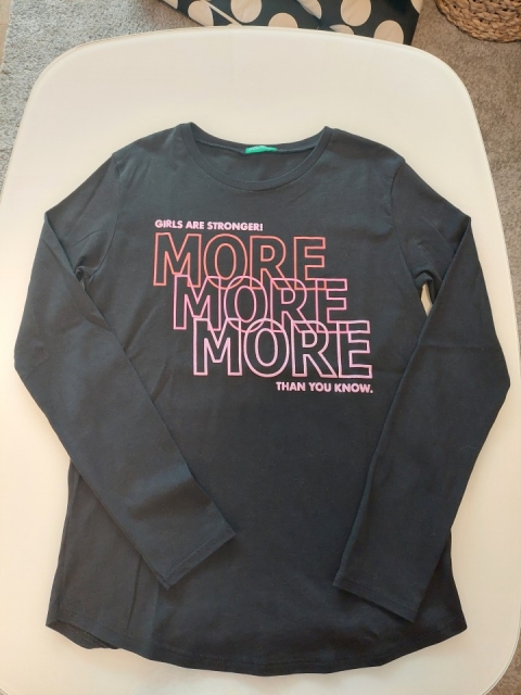 *Majčka Benetton,  št. 150, xl