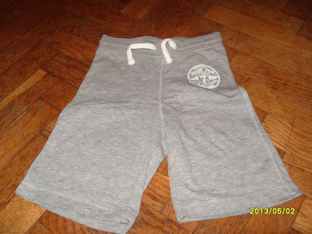 Kratke hlače št.98  4eur