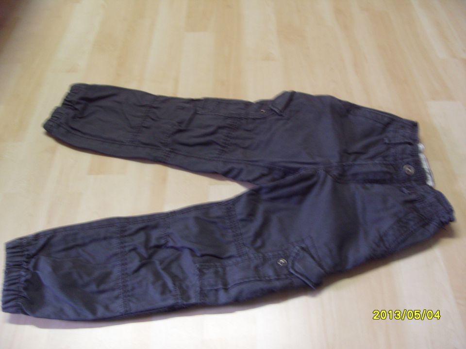Hlače malo podložene št.110 6eur