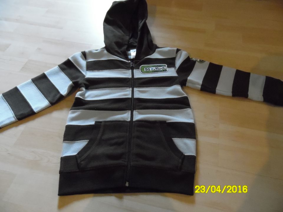 velur jopca C&A št.1298 4,5eur