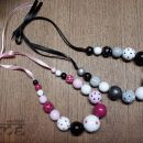 darila - ogrlici iz lesenih perl