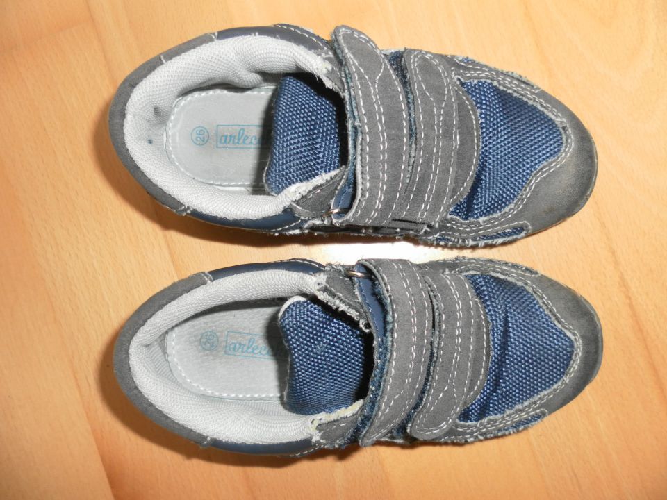 Otroški čevlji - foto povečava