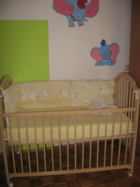 Postelja za dojenčka - komlet - foto