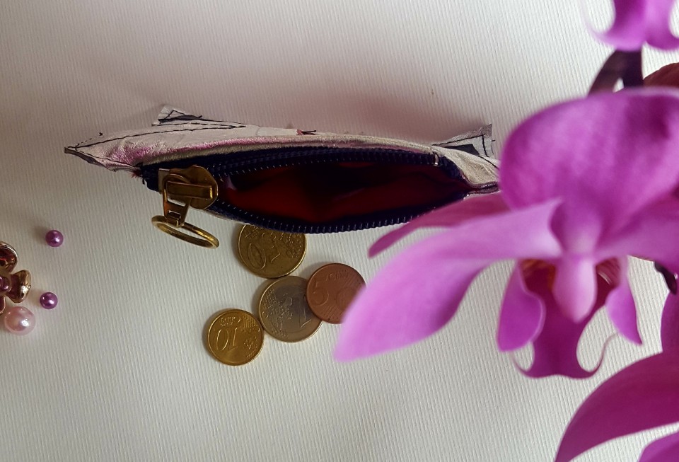 Drobižke, denarnice in ročne torbice  - foto povečava