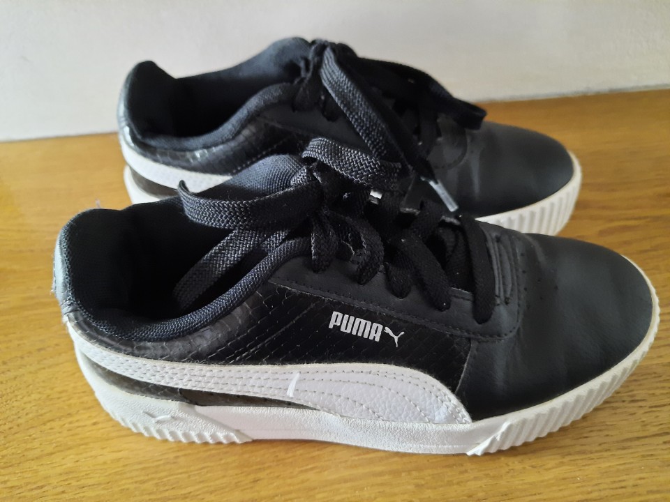 Puma superge št.32  9€