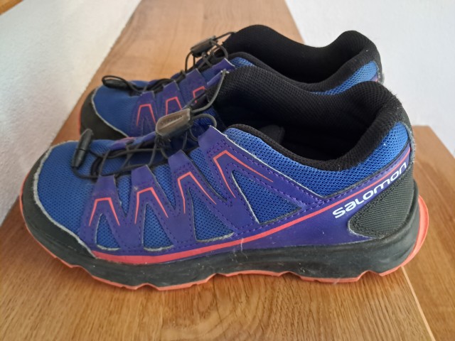 Salomon superge št.37  20€