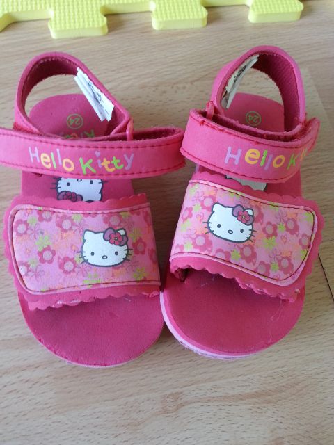SANDALI HELLO KITTY 24