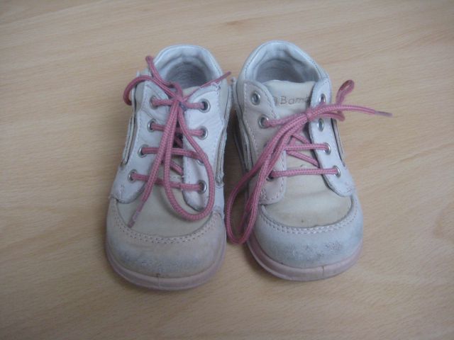 Otroški copati, čevlji in škorenji - foto