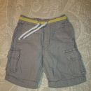 h&m kratke hlače (lepo ohranjene)