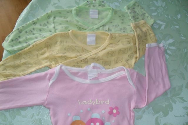 Otroška oblačila za novorojenčka do št. 86 - foto