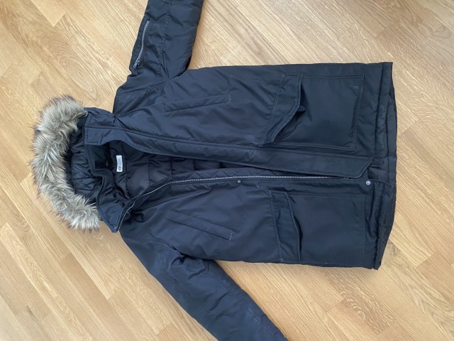 Črna zimska jakna HM, 164