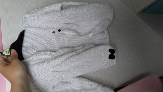 Jopice in puloverji - foto