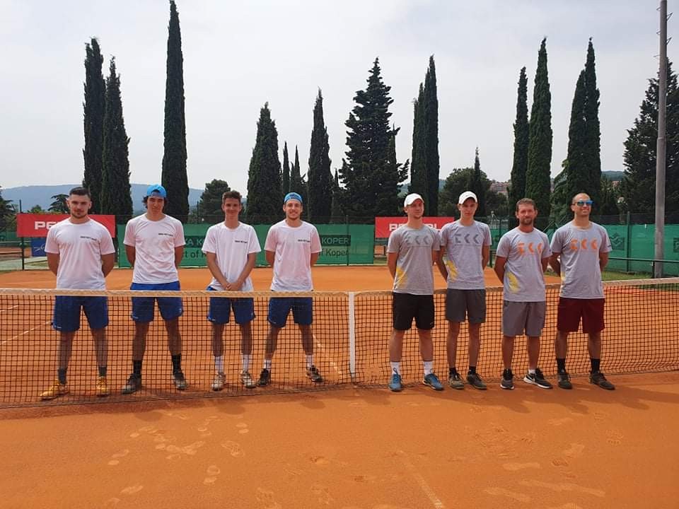 Članska Slovenska liga ekipa Net sport - foto povečava