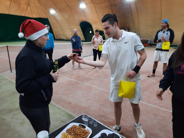 Tenis za odrasle, Božične igre december 2021 - foto