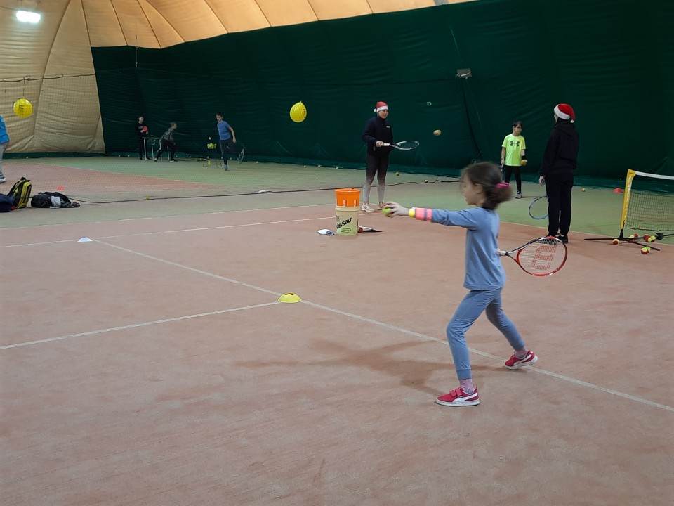 Božičkove igre tenisa za otroke - foto povečava