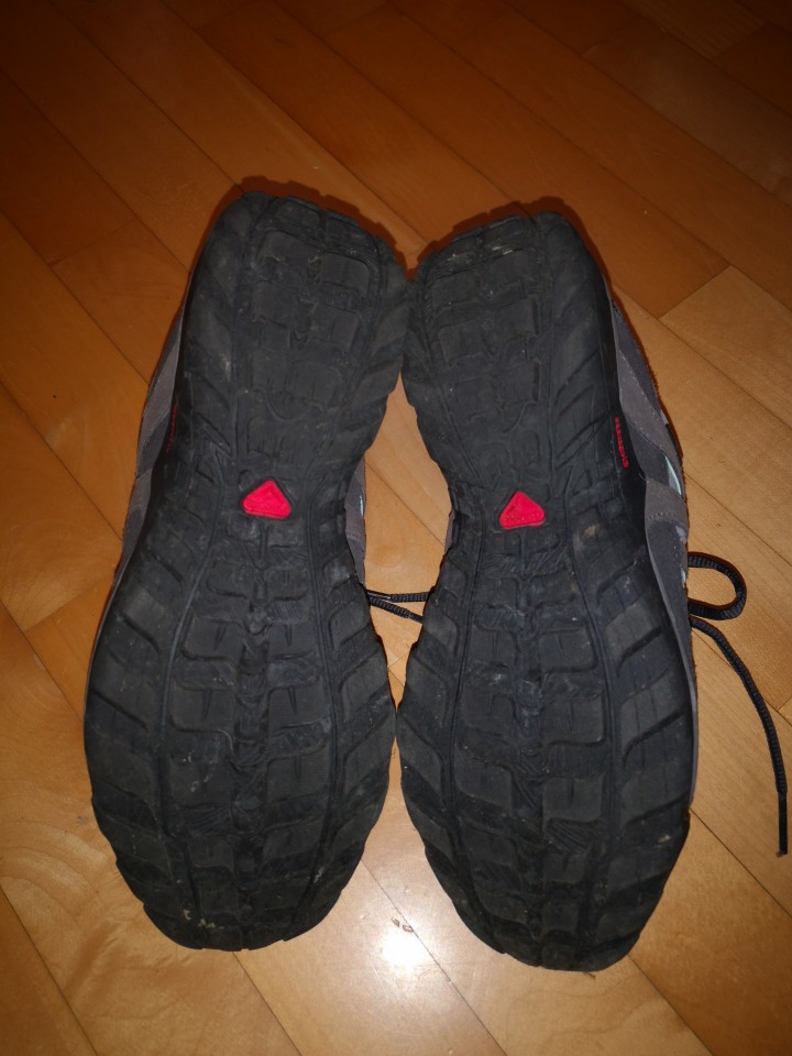 Pohodniški čevlji Salomon Goretex, št. 41 1/3 - foto povečava