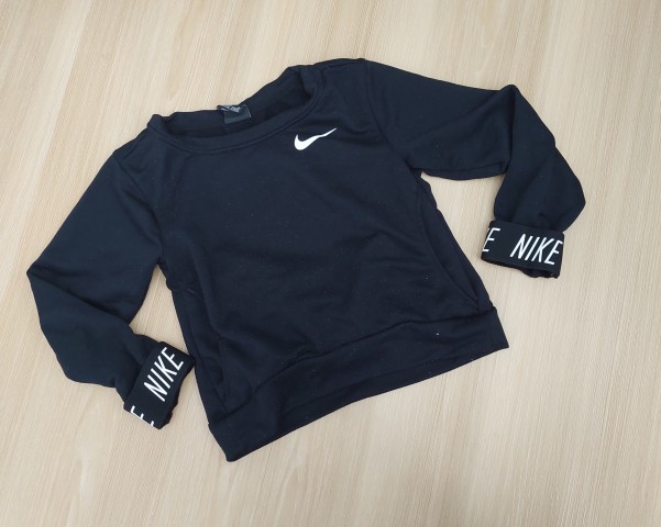 Nike velikost 134 7€