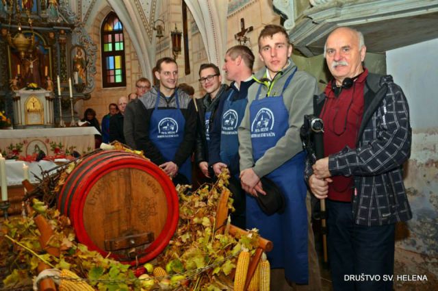 MARTINOVANJE NA SV.HELENI - foto