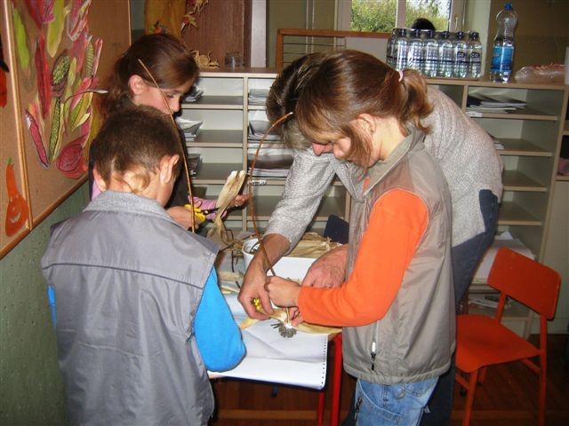 Delavnica 2007 - Izdelki iz ličja - foto povečava