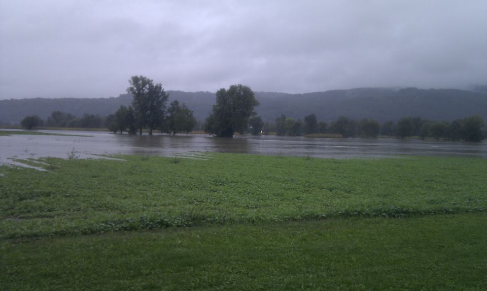 Poplave 2010 - foto povečava