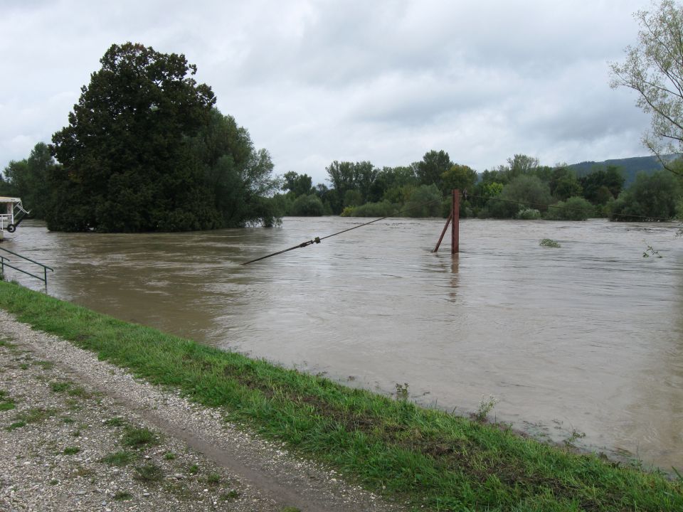 Poplave 2010 - foto povečava