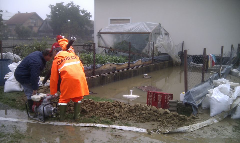 Poplave 2010 - foto povečava