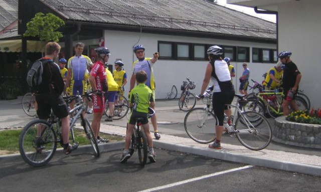 Družinsko kolesarjenje (27.5.2007) - foto