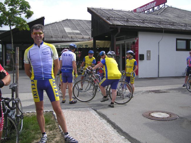 Družinsko kolesarjenje (27.5.2007) - foto povečava
