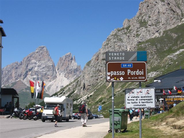 Passo Pordoi 2242 m