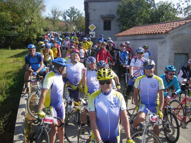 S kolesom po Krasu (13.10.2007) - foto povečava