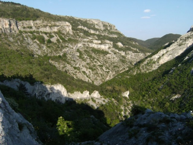 In še enkrat čudovita dolina Glinščice v pomladnem zelenju...
