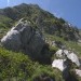 pogled na Srednji vrh v grebenu med Hudim vrhom in Lipnikom