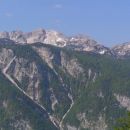 pogled z Bornove lovske steze na Pršivec proti vrhovom nad Komno 