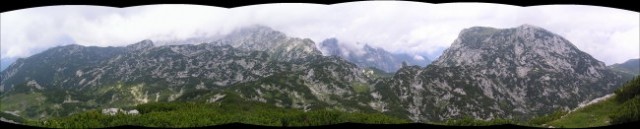 Panoramski posnetek Dleskovške planote z Ovčjega vrha ( 180 stopinjski severni pogled ); 1