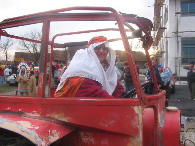 pustna povorka