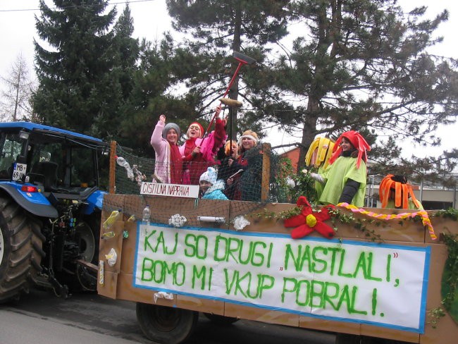 pustna povorka
