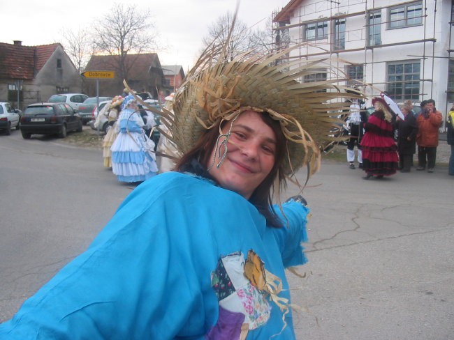 Dobrovce- pustna povorka - foto povečava