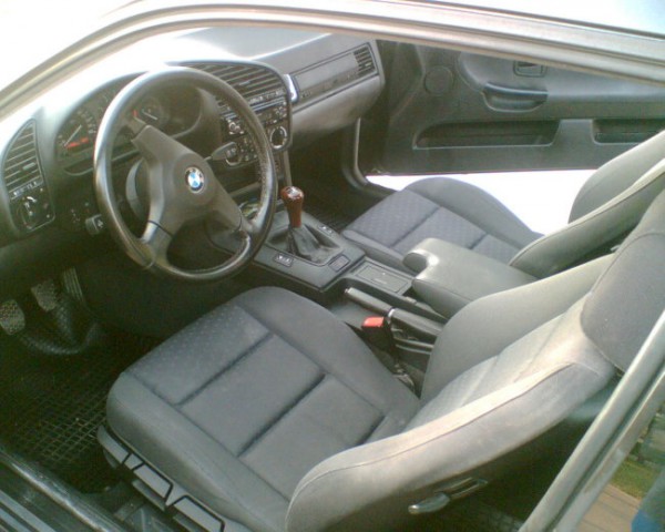 BMW E36 318is - foto