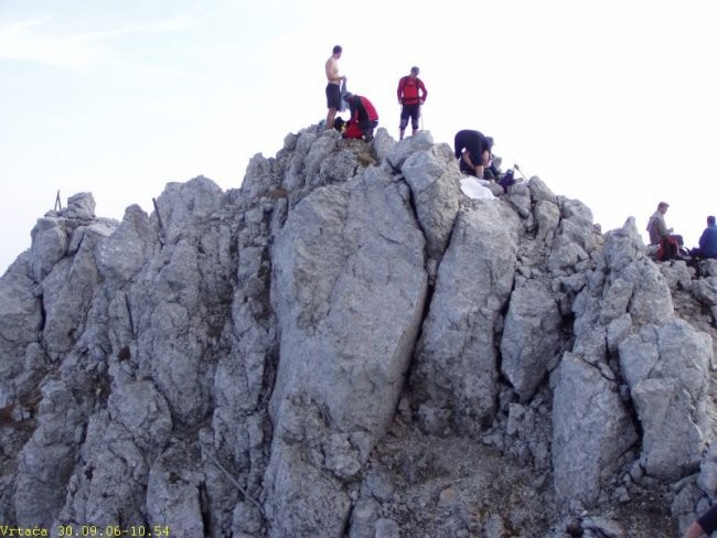 Vrtača 30.9.06 - foto povečava