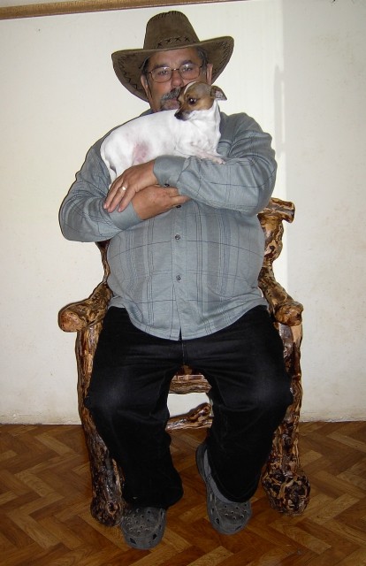 Rudi in Zoro, ena od njegovih čivav